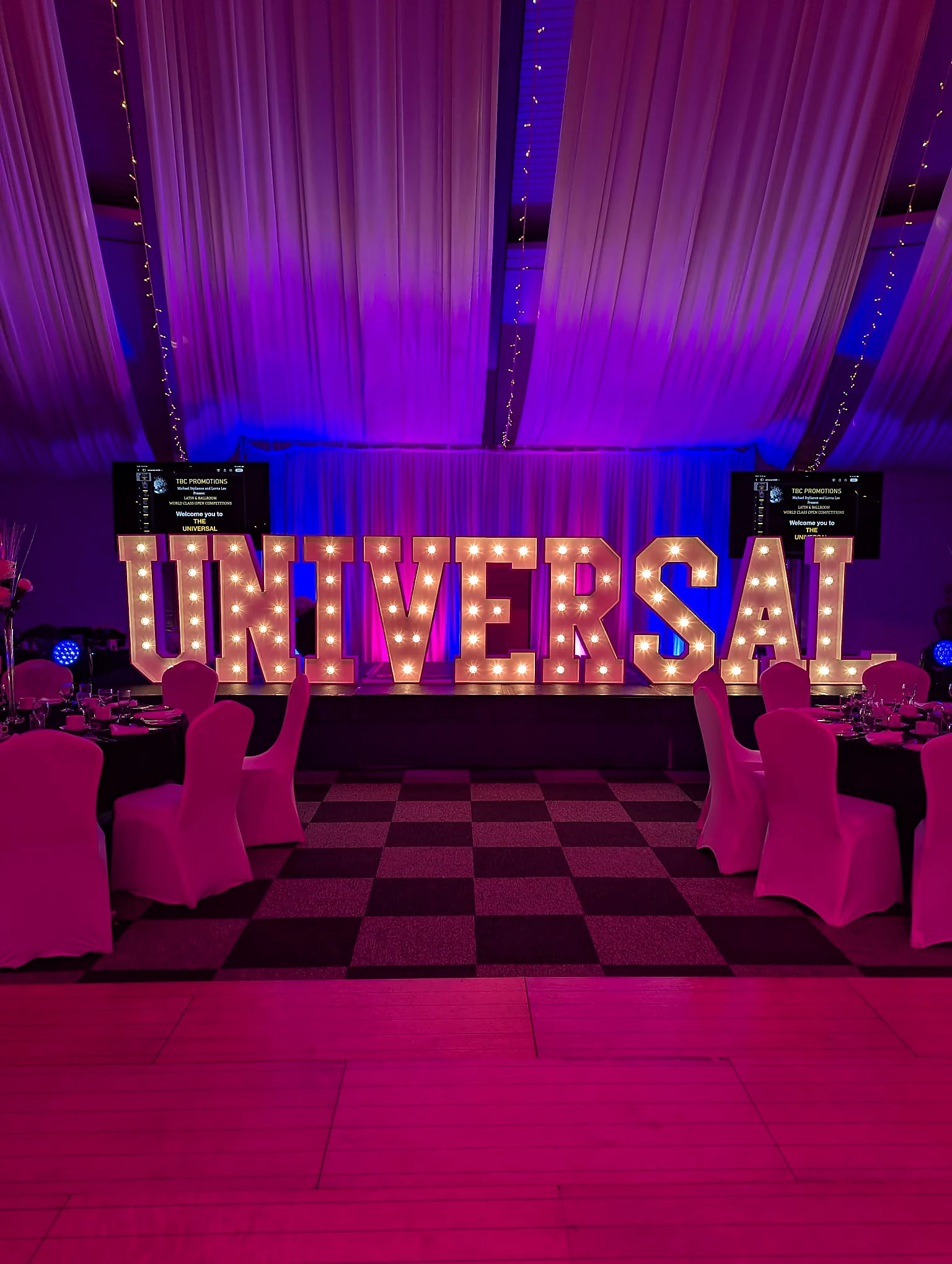 UNIVERSAL illuminated event letters